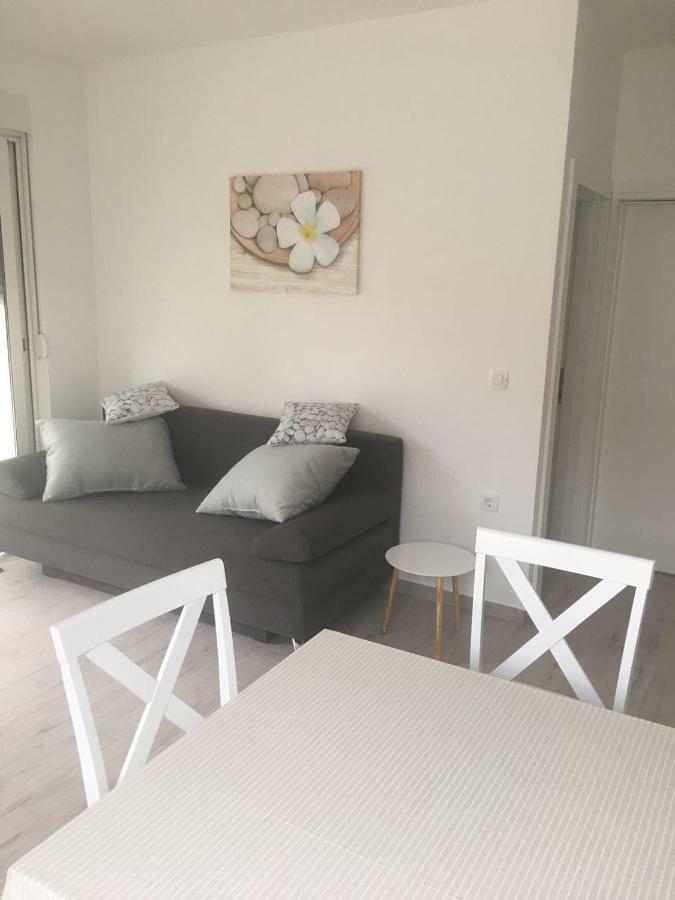 Apartment 4you *
