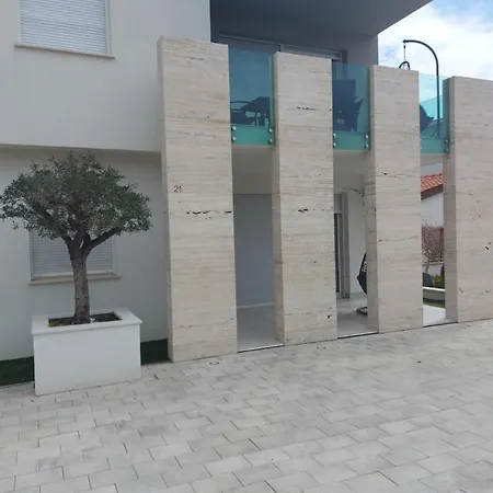 Apartments 4You Vir Exterior photo