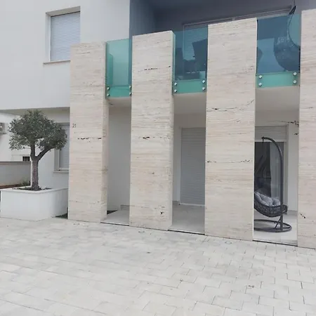 Apartments 4You Vir Exterior photo
