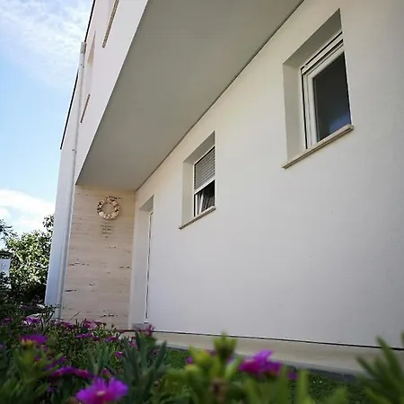 Apartments 4You Vir Exterior photo